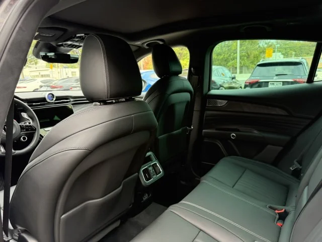 New 2025  Maserati  image 13