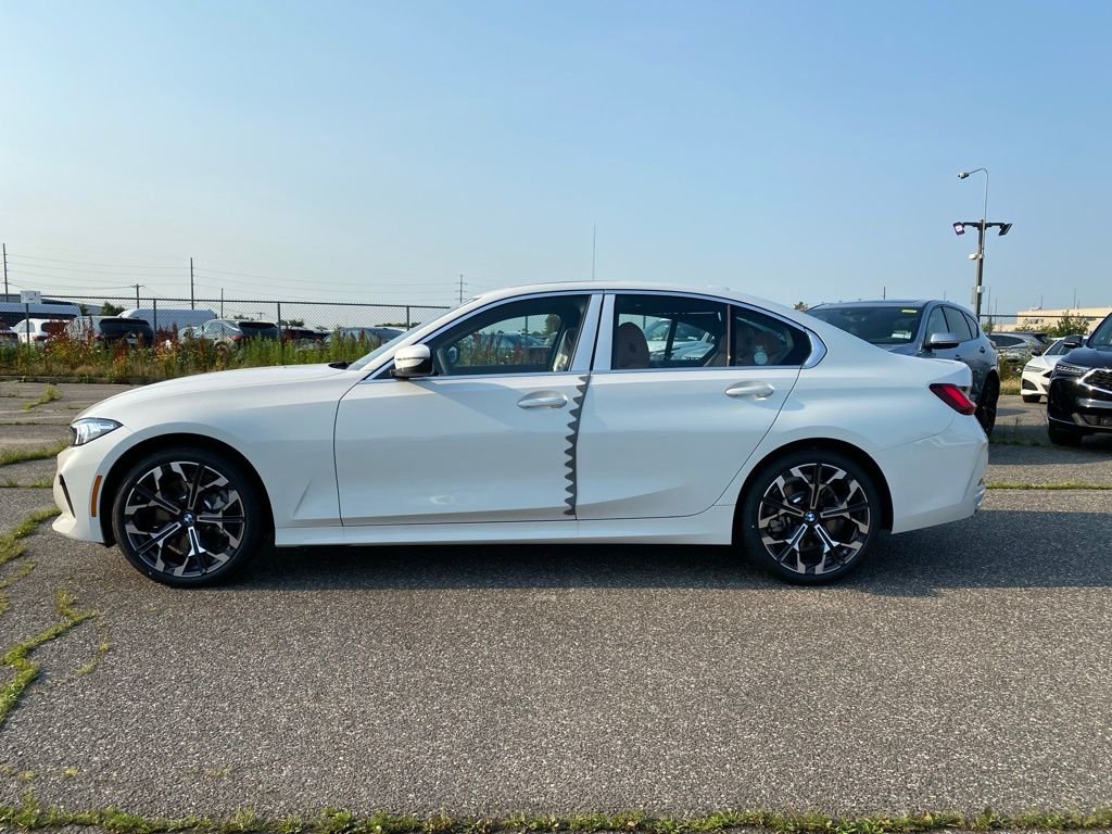 New 2026 Alpine White BMW 330i xDrive image 4