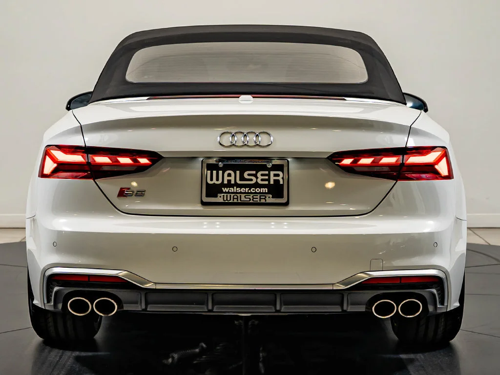 Used 2024 Glacier White Metallic/Black Roof Audi 3.0T Premium Plus image 8