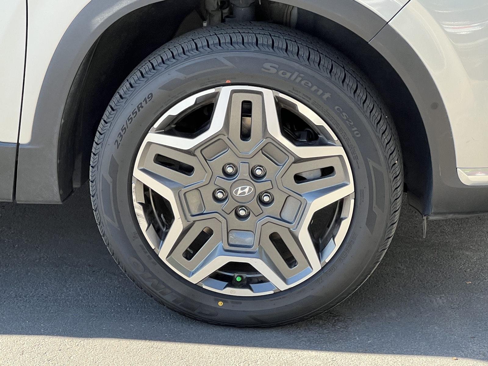 2023 Hyundai Santa Fe Limited - Photo 21