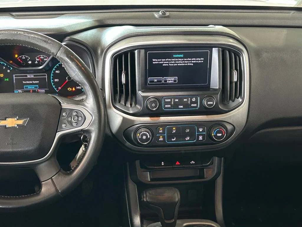 Used 2017 Summit White Chevrolet LT image 9