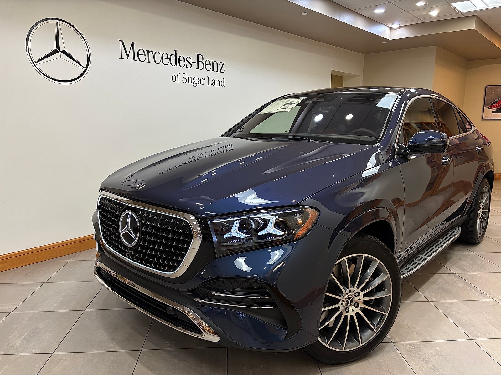 New 2027 Twilight Blue Metallic Mercedes-Benz GLE 450 image 1