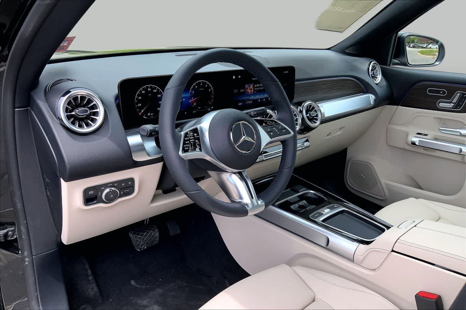 New 2026 Night Black Mercedes-Benz GLB 250 image 9