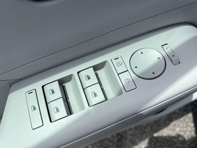 New 2026 Gray Hyundai SE FWD image 27