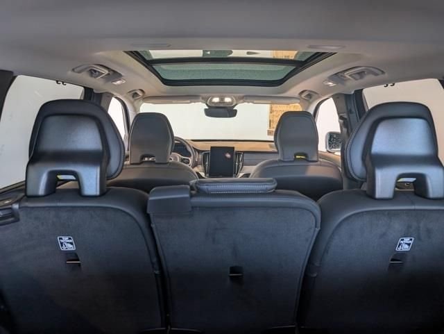 2026 Volvo XC90 Ultra - Photo 30