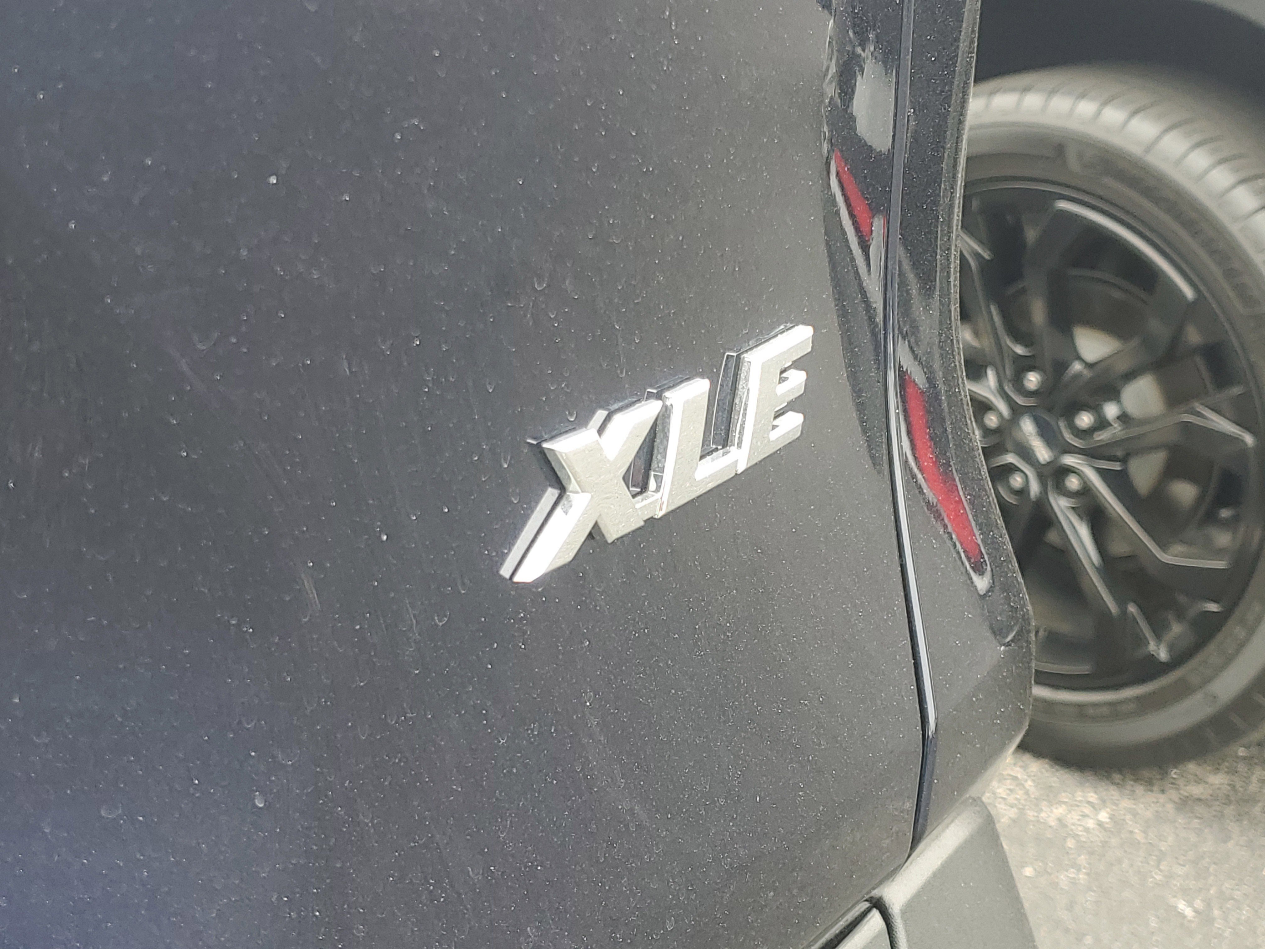 Used 2025 Midnight Black Metallic Toyota XLE Premium image 8
