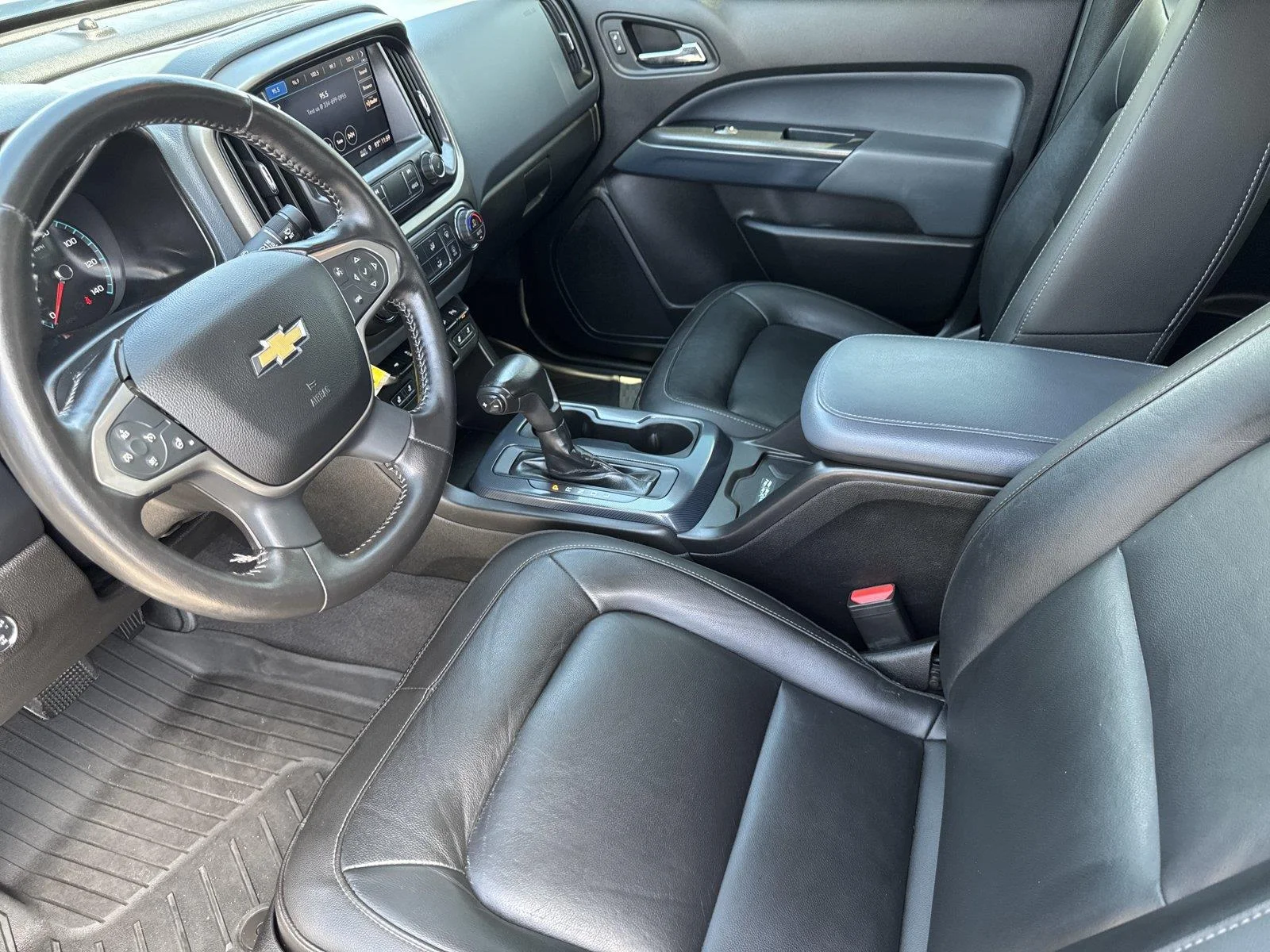 Used 2021 BLACK Chevrolet 4WD Z71 image 10