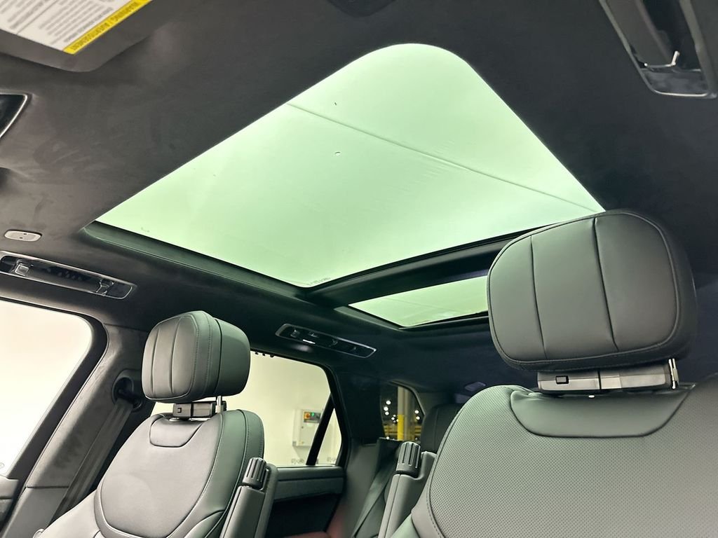 Used 2025 Carpathian Gray Premium Metallic Land Rover Autobiography image 16