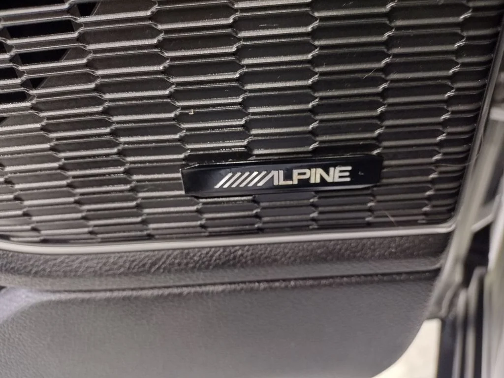 Used 2021 Silver Jeep Limited image 24