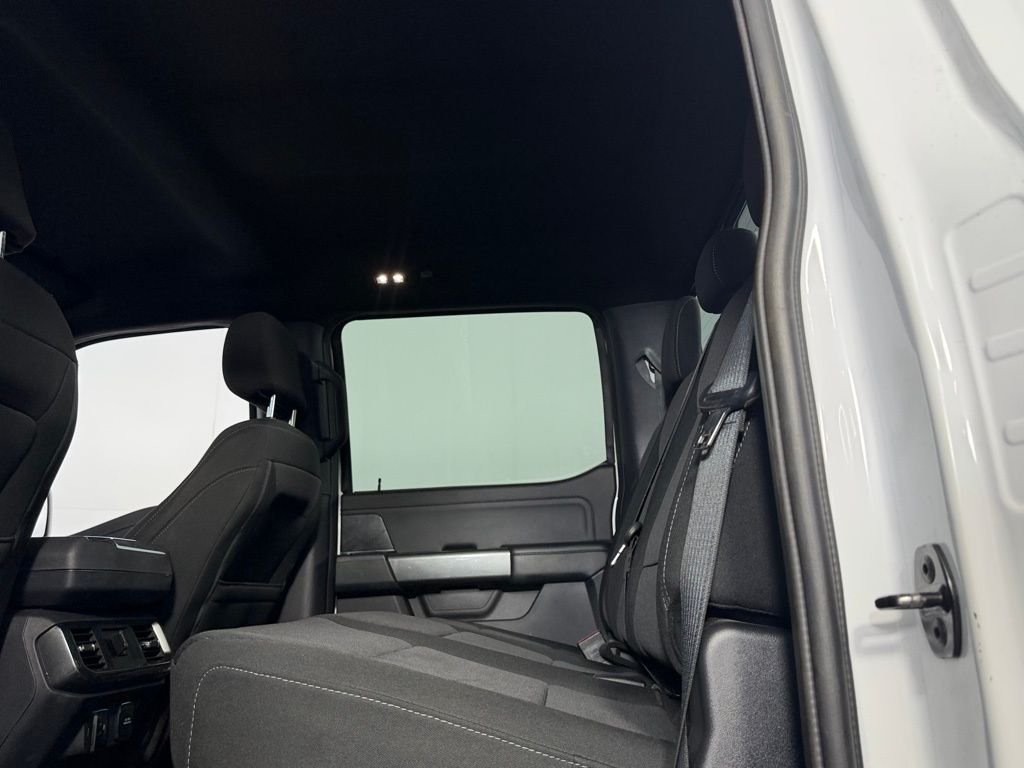 Used 2023 Oxford White Ford XLT image 25