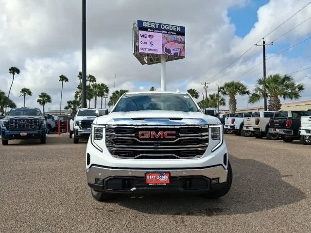 2026 GMC Sierra 1500 SLT - Photo 2