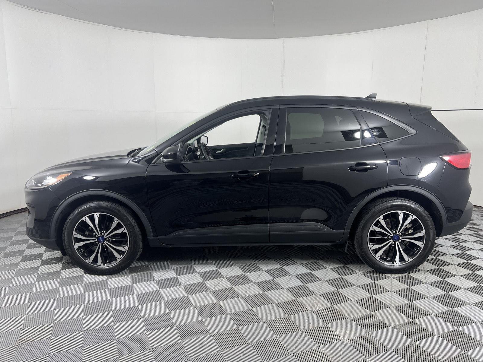 Used 2022 Agate Black Ford SEL image 8