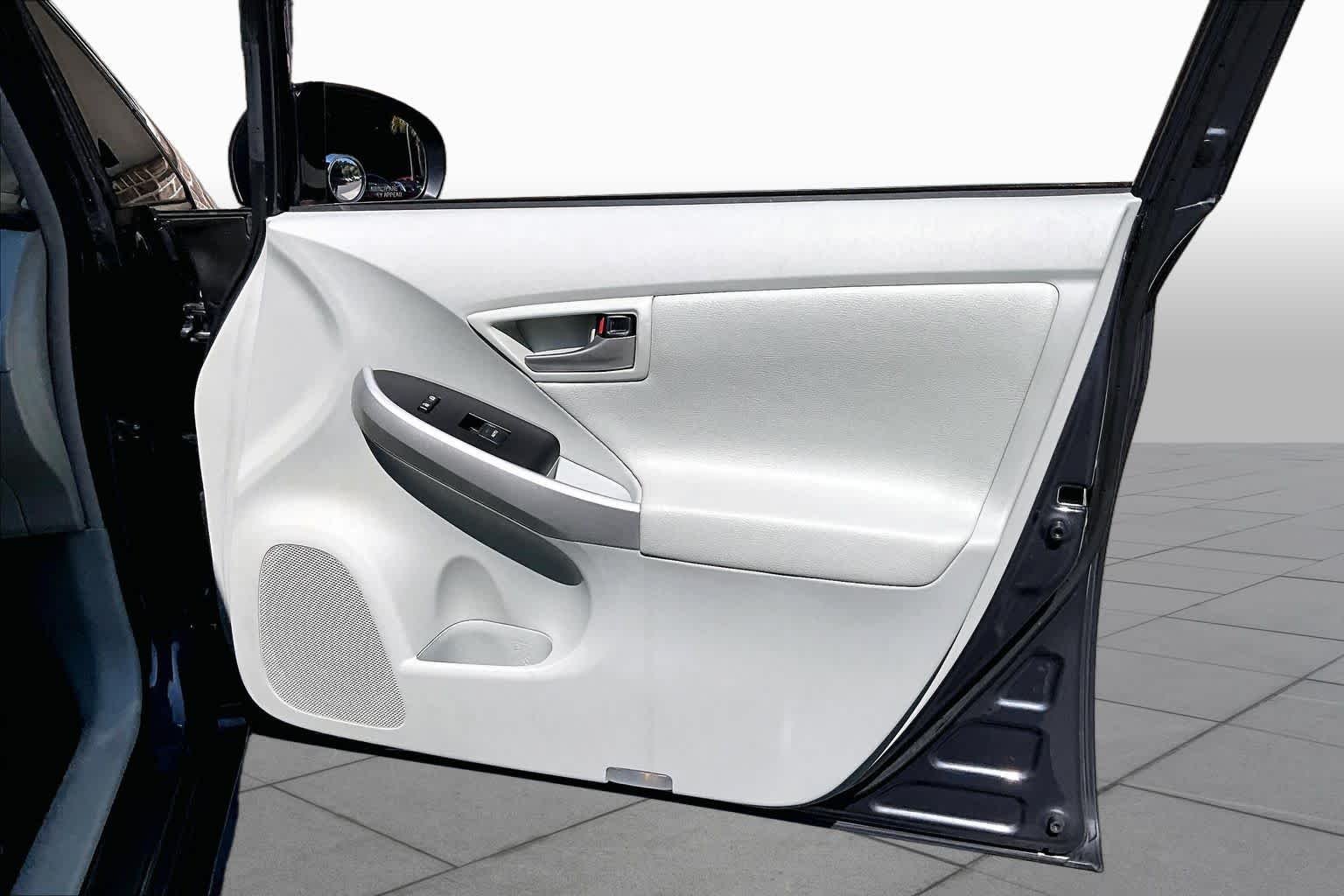Used 2013 Winter Gray Metallic Toyota Two image 22