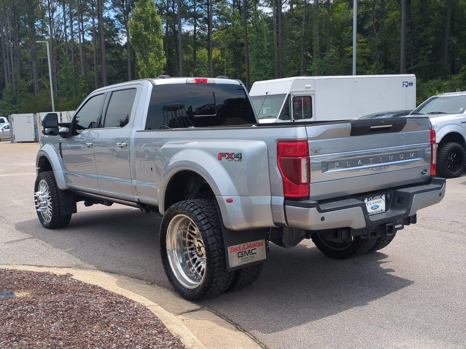Used 2022 Agate Black Metallic Ford King Ranch image 3