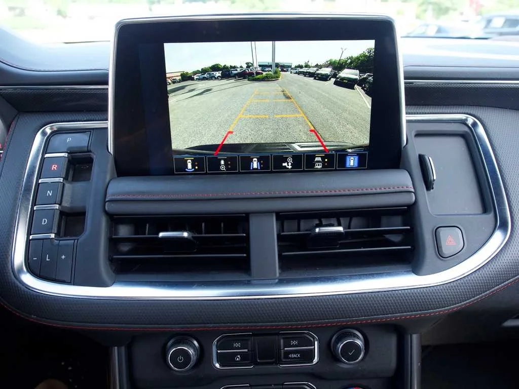 2023 Chevrolet Suburban RST - Photo 29