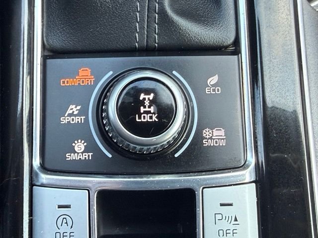 Used 2022 Gray Kia EX image 8