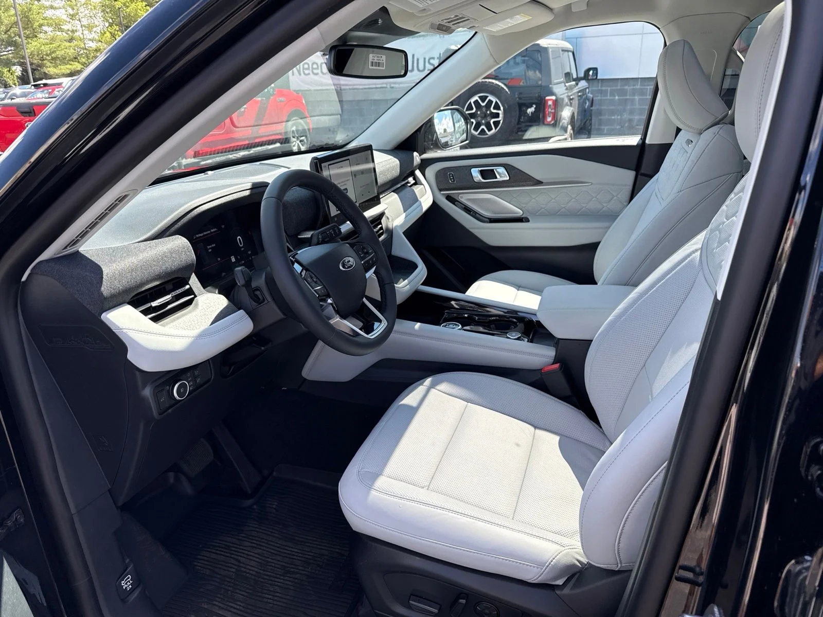 New 2026 Agate Black Metallic Ford Platinum™ image 24