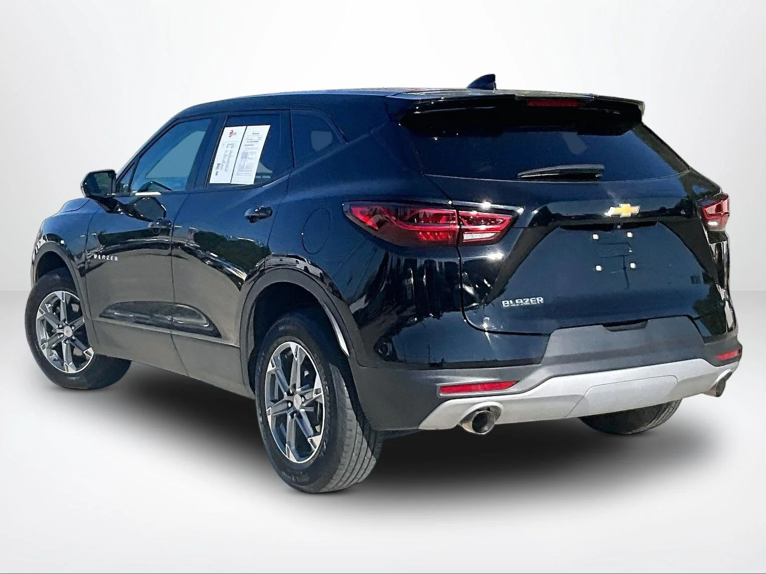 Used 2025 Black Chevrolet LT image 13