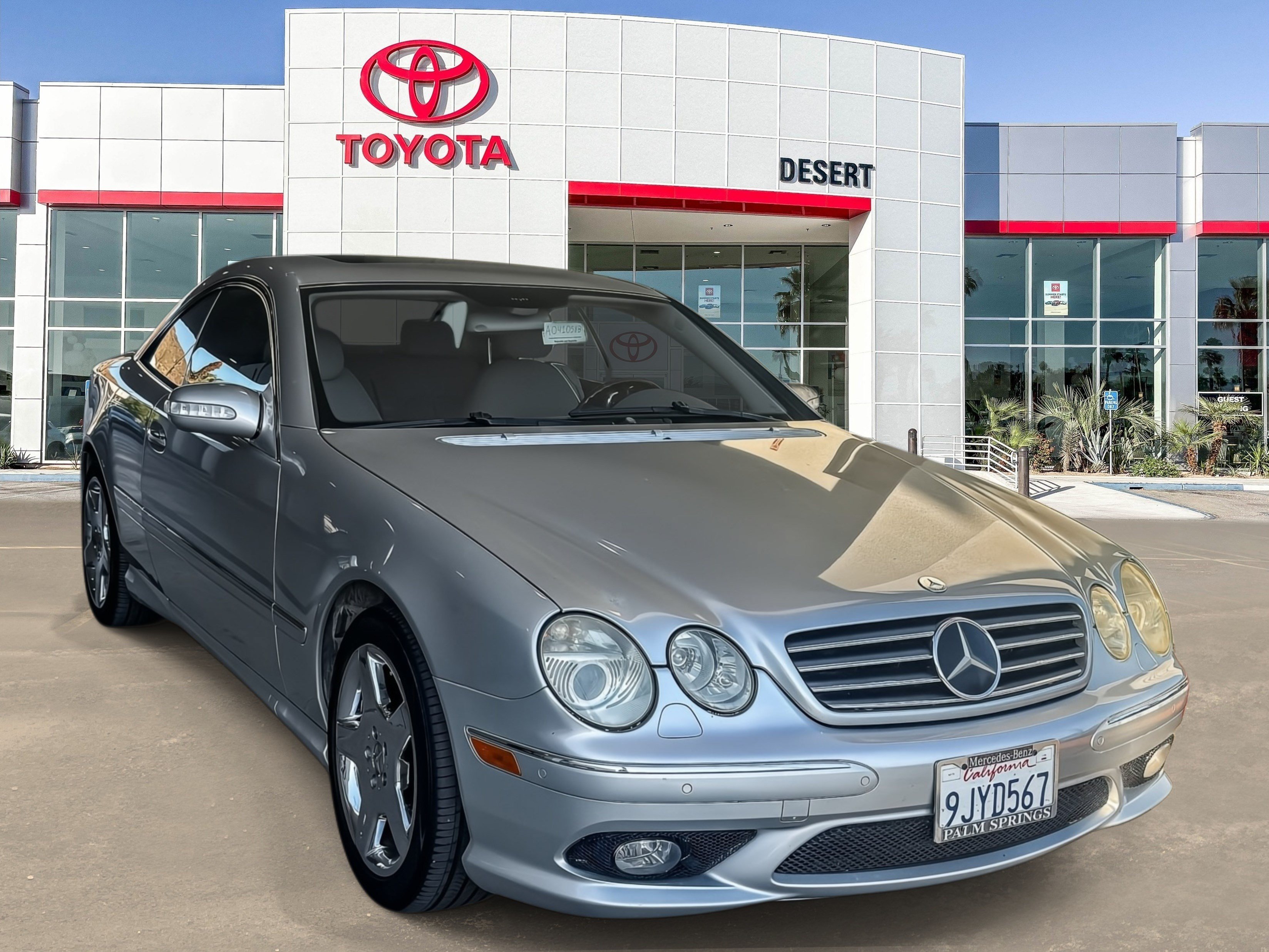 Used 2004  Mercedes-Benz CL 500 image 1