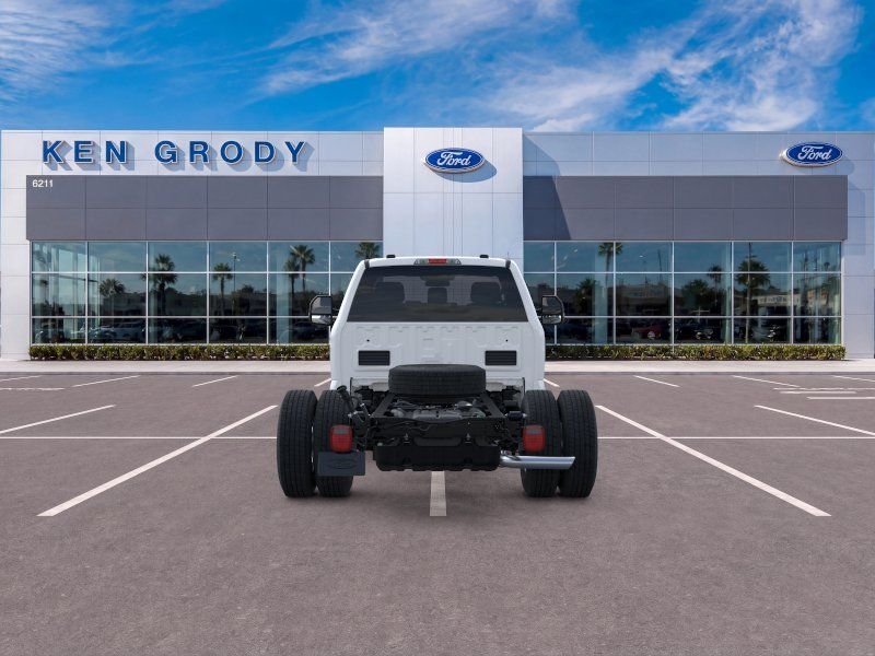 New 2026 Oxford White Ford XL image 5