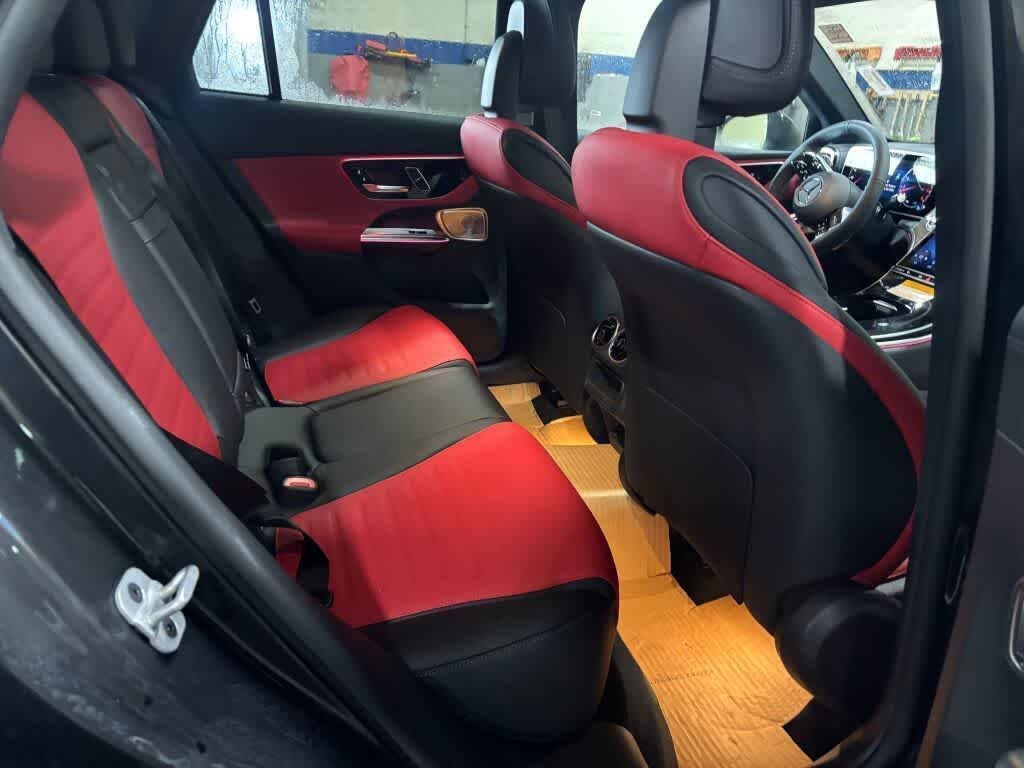 New 2026 2040/Black Mercedes-Benz GLC 300 image 15