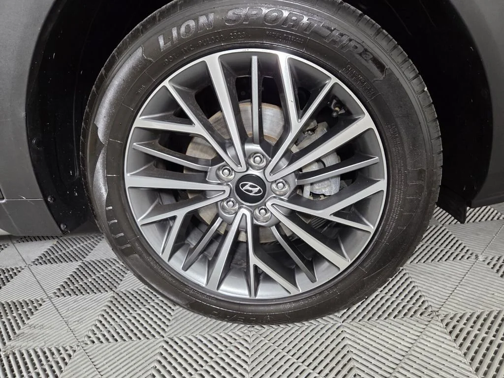 Used 2019 Black Noir Pearl Hyundai SEL image 37