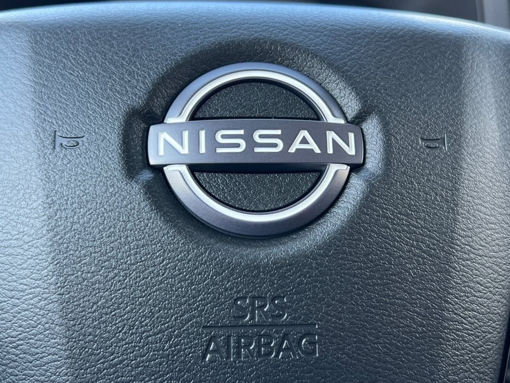 New 2027 Gun Metallic Nissan Crew Cab S image 6