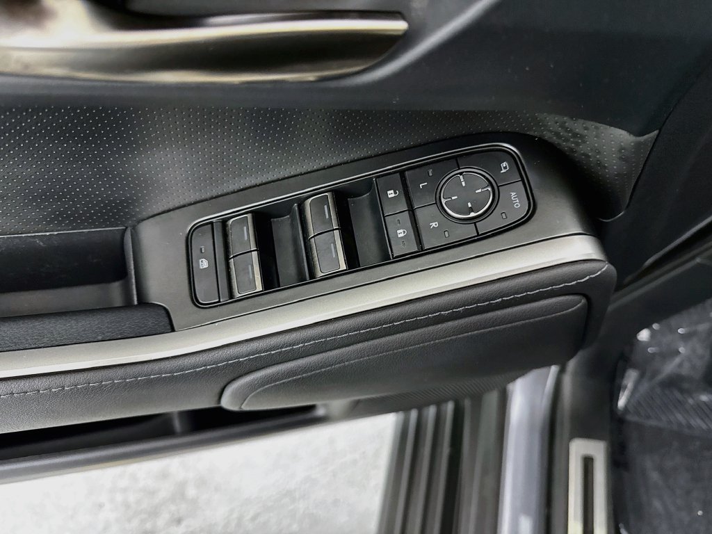 Used 2025 Gray Lexus 550 Premium image 17