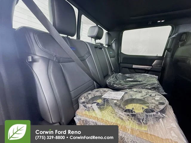 New 2026 Star White Metallic Tri-Coat Ford Platinum image 30