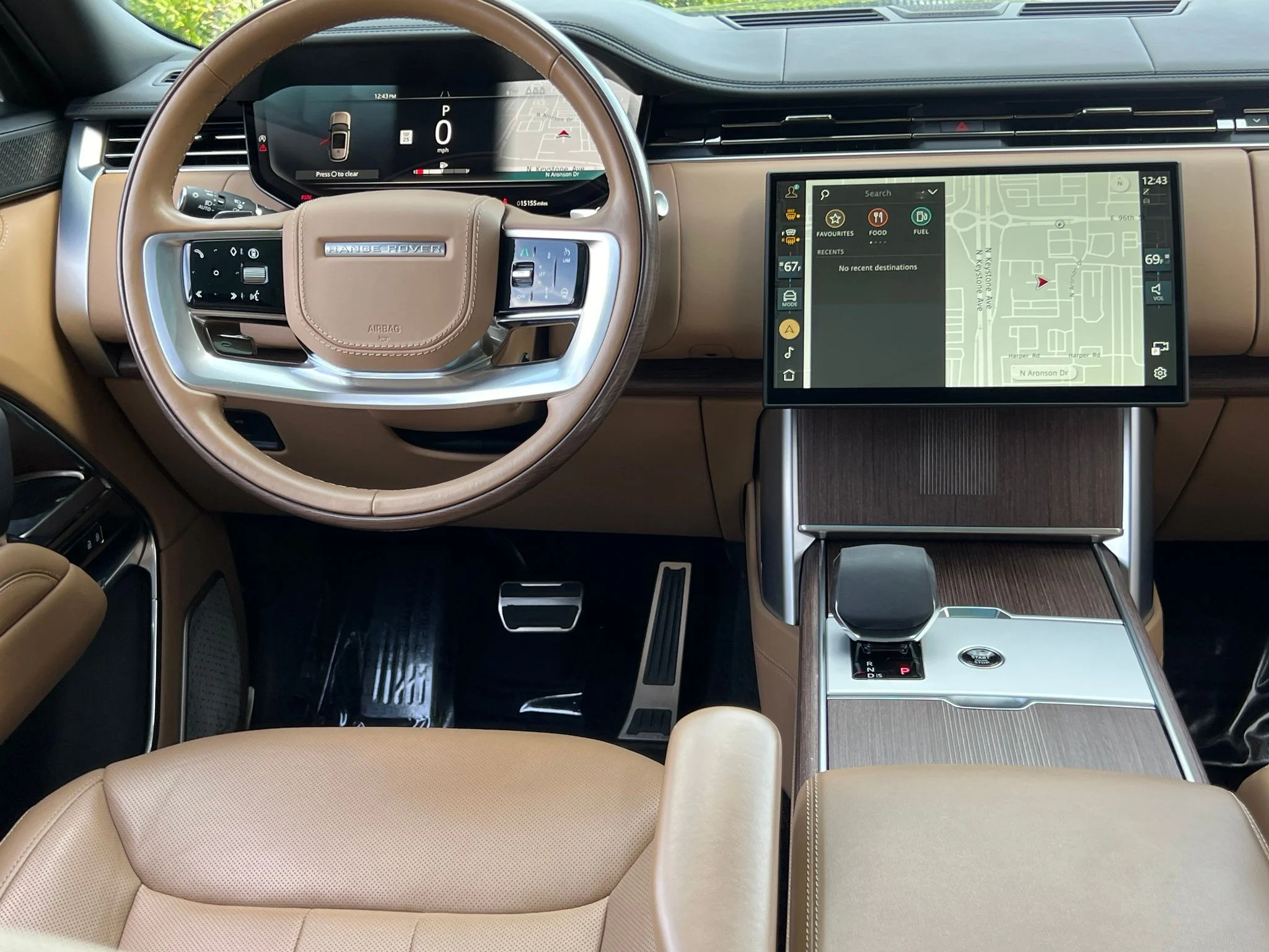 Used 2025  Land Rover Autobiography image 21