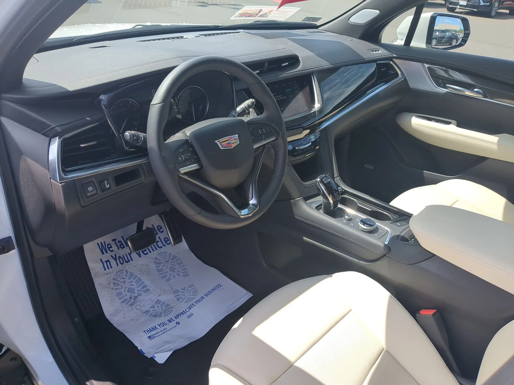 Used 2024 Crystal White Tricoat Cadillac AWD Sport image 9