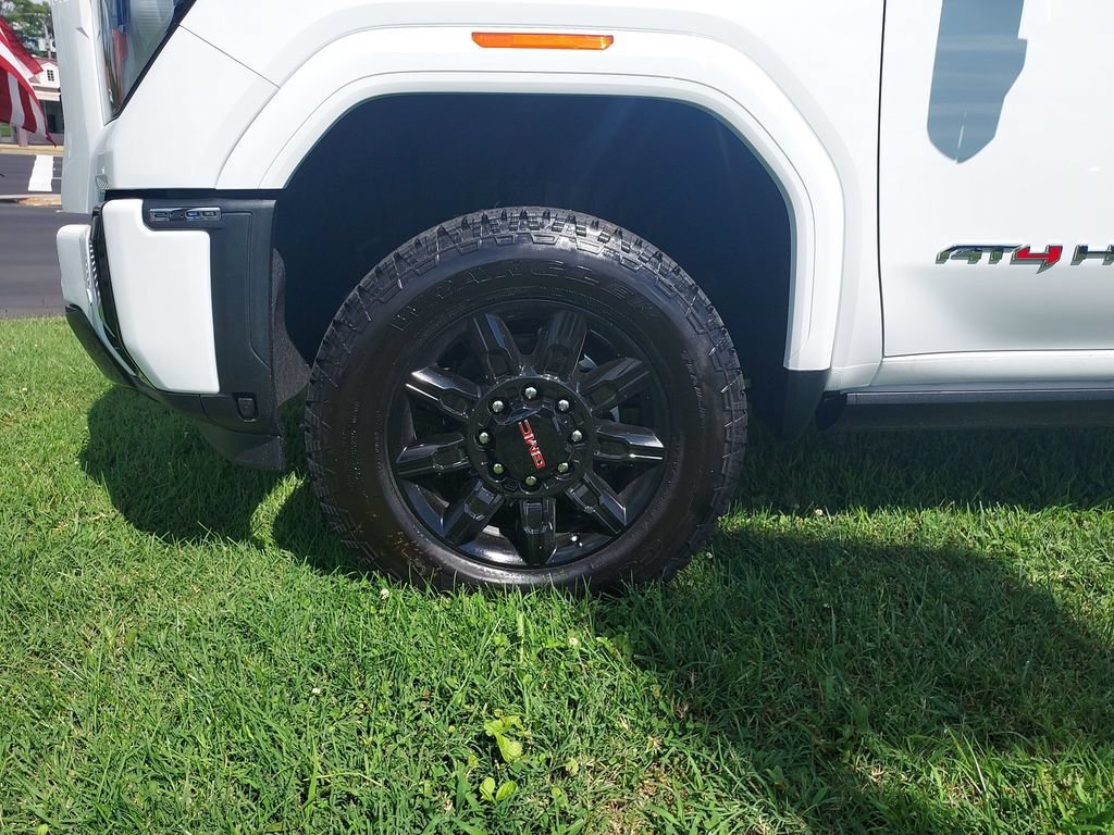 New 2026 Summit White GMC AT4 image 10