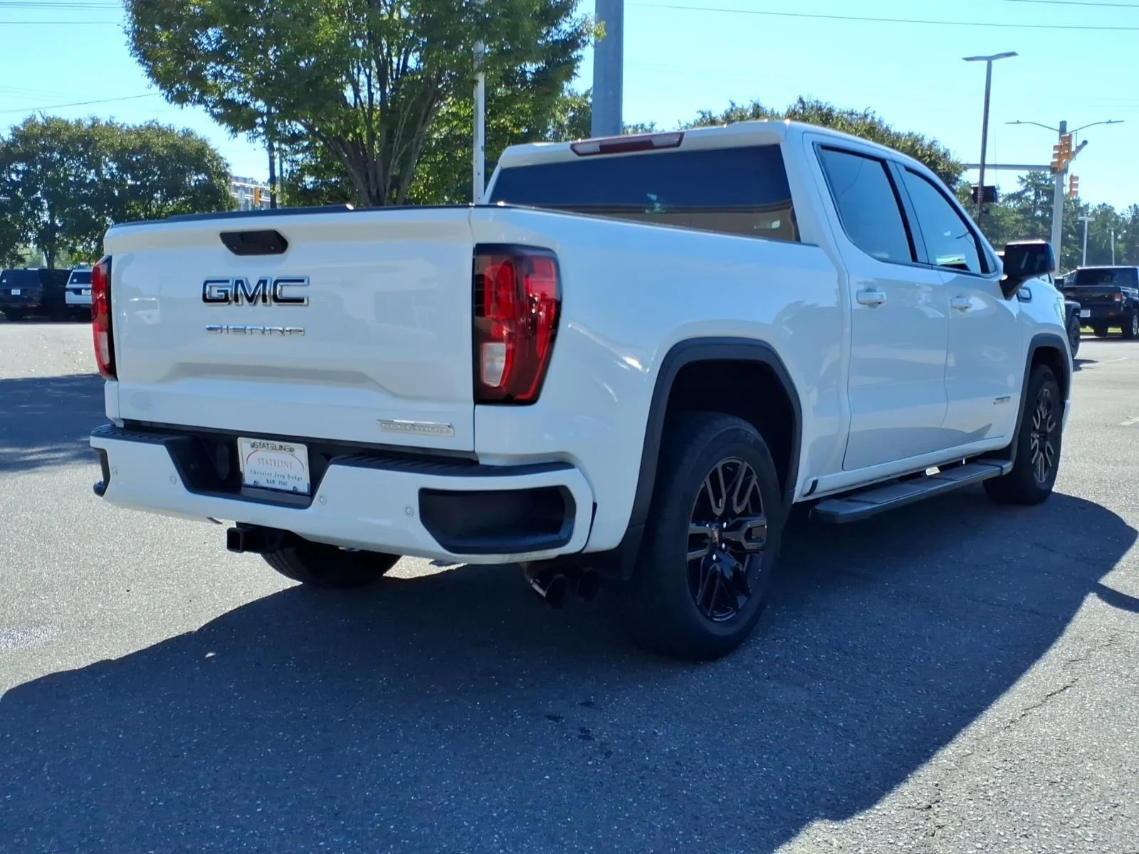 Used 2021 Summit White GMC Elevation image 2