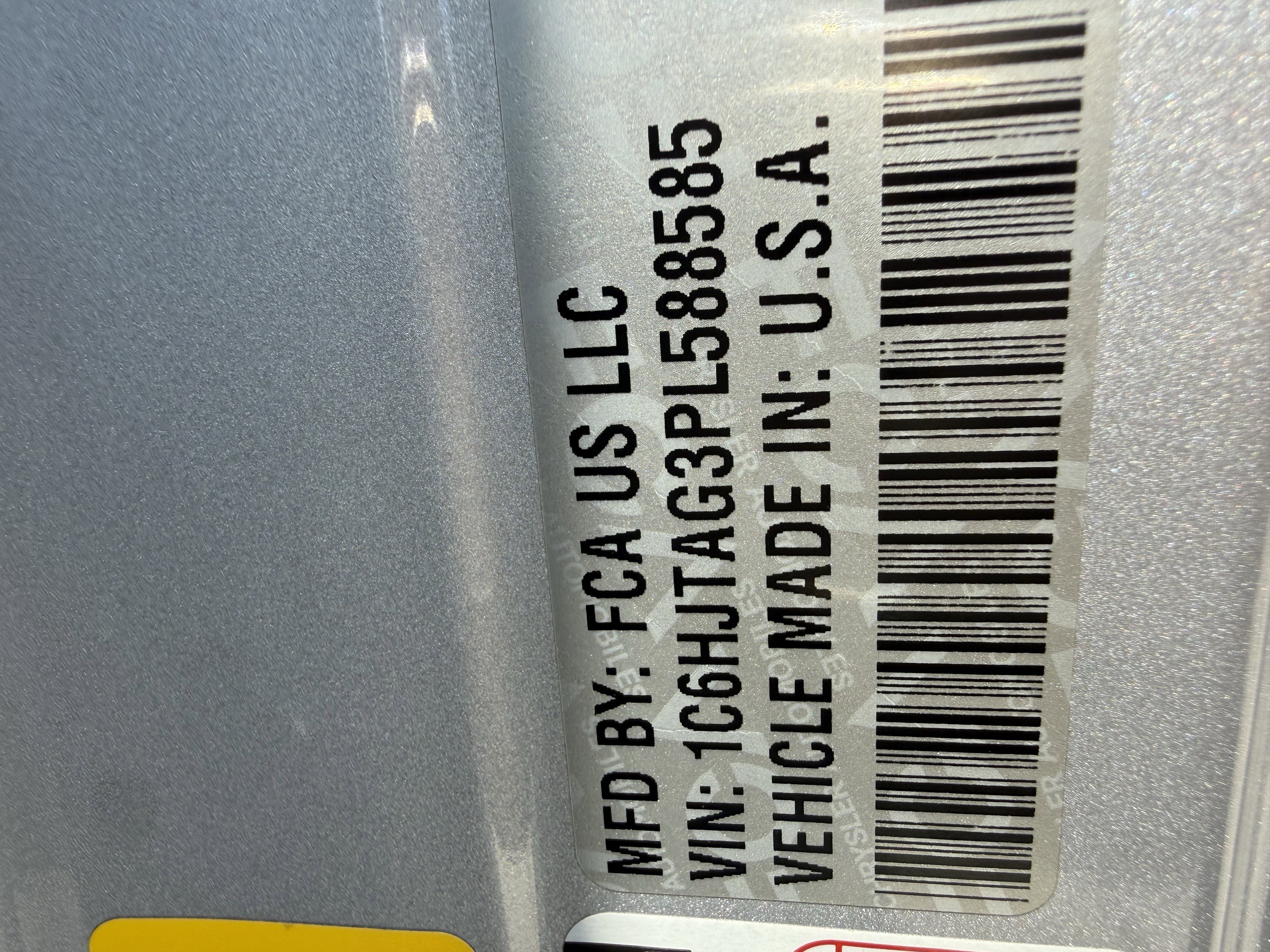 Used 2023 Silver Zynith Clearcoat Jeep Texas Trail image 33