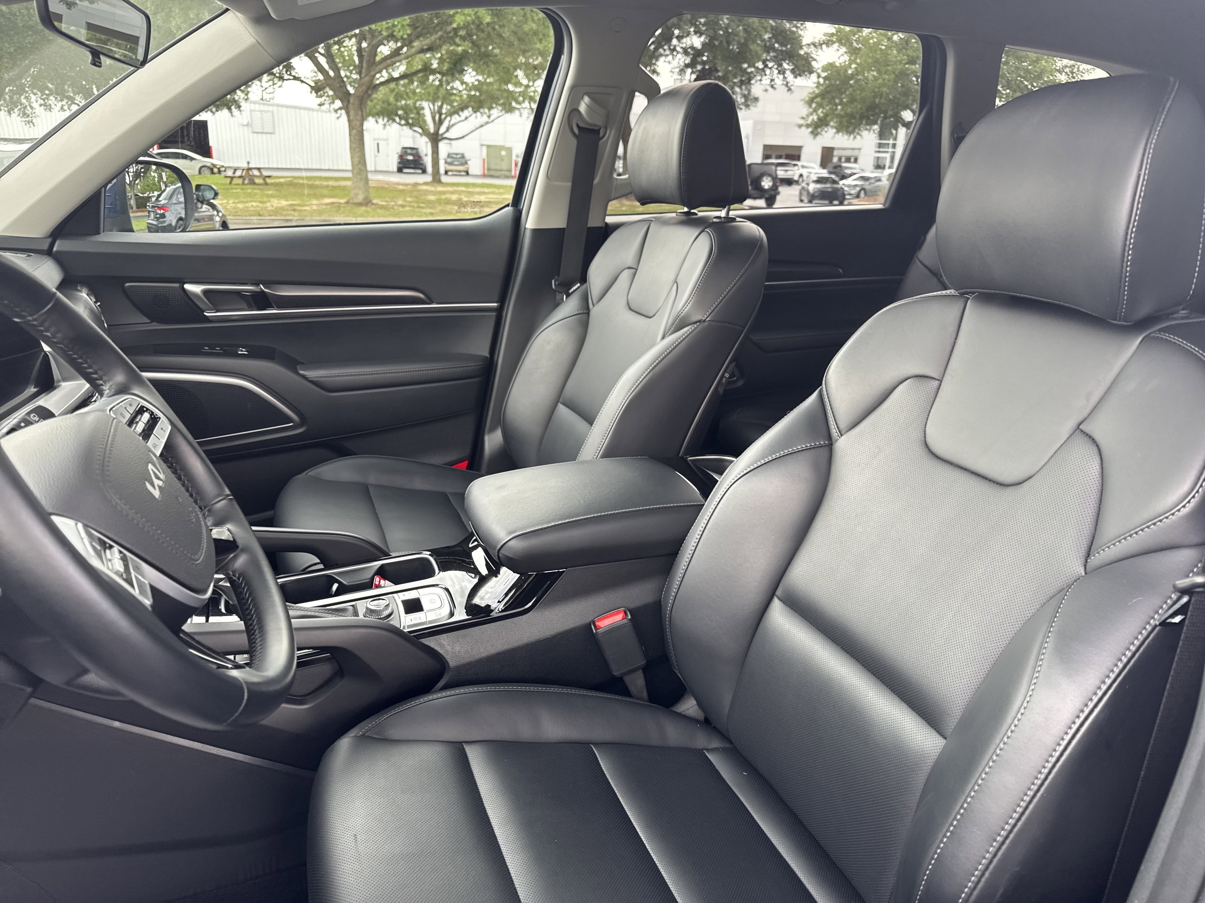Used 2025 Midnight Lake Blue Kia S image 14