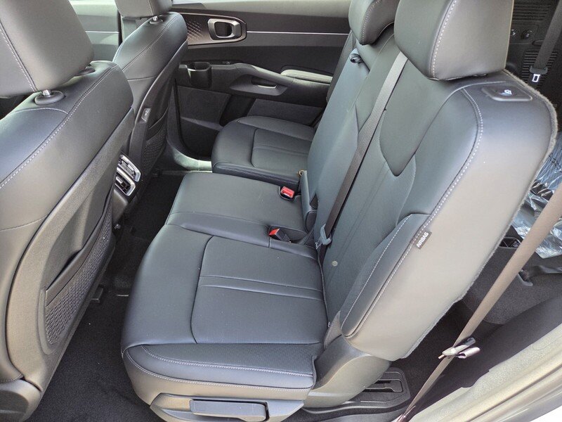 New 2026 Steel Gray Kia EX image 7