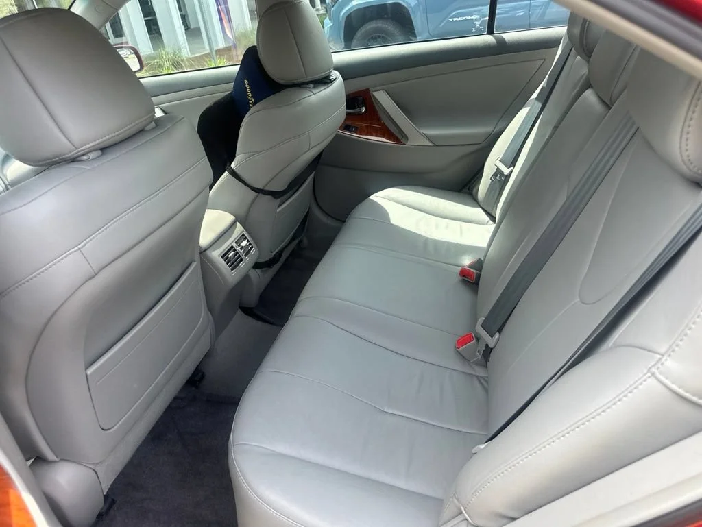 Used 2011 Red Toyota XLE image 3
