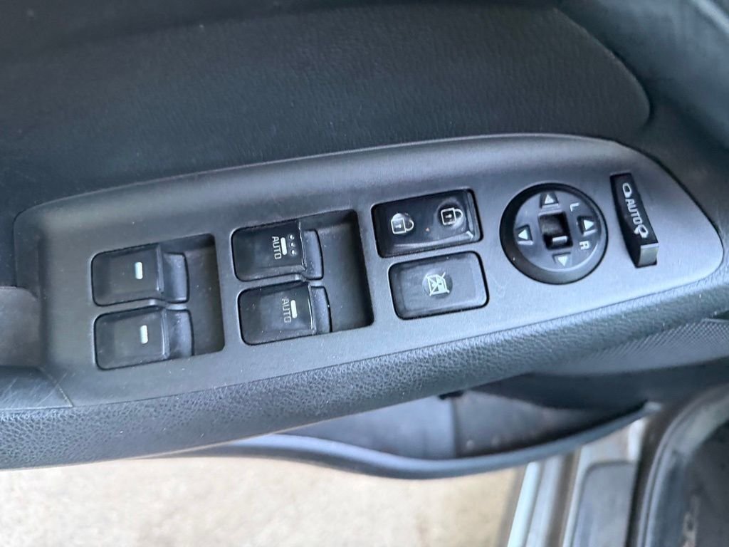 Used 2015 Graphite Steel Kia EX image 10