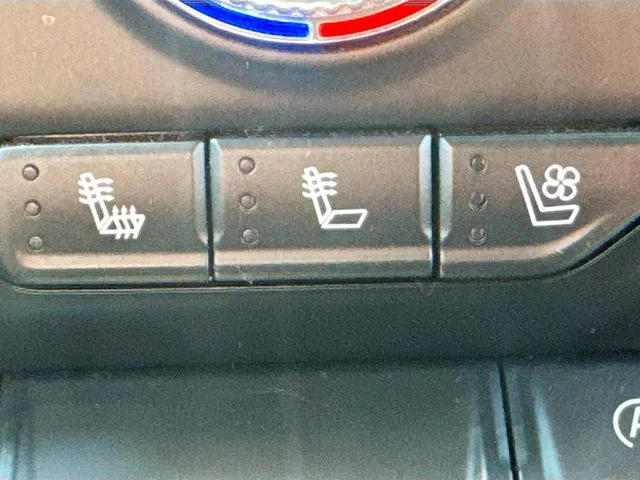 Used 2019 Blue GMC SLT image 21