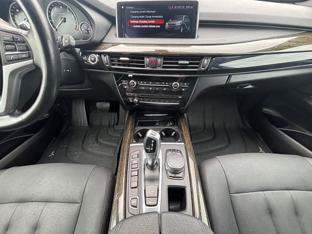 Used 2018 Black BMW xDrive40e image 15
