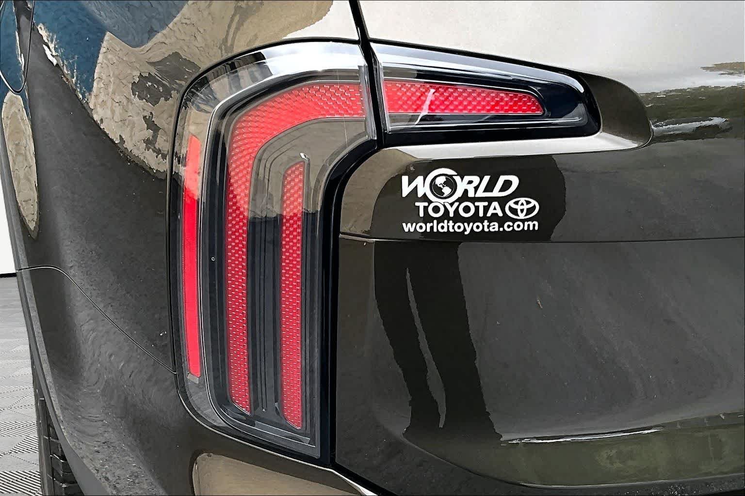Used 2023 Dark Moss Kia SX X-Pro image 51