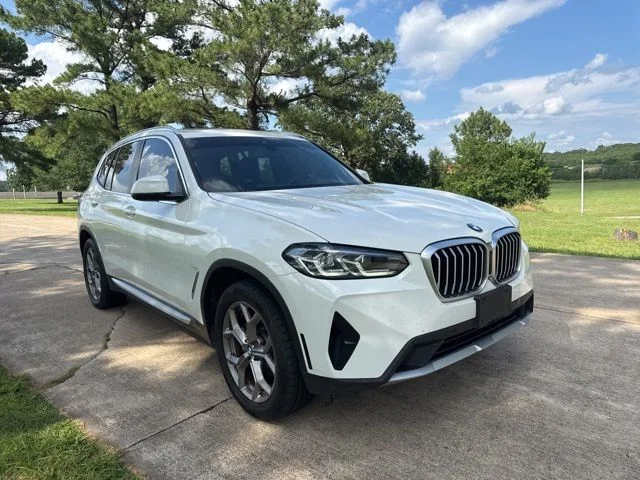 Used 2023 White BMW xDrive30i image 27