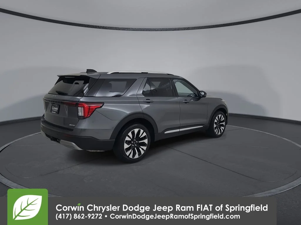 Used 2025 Gray Ford Platinum image 15