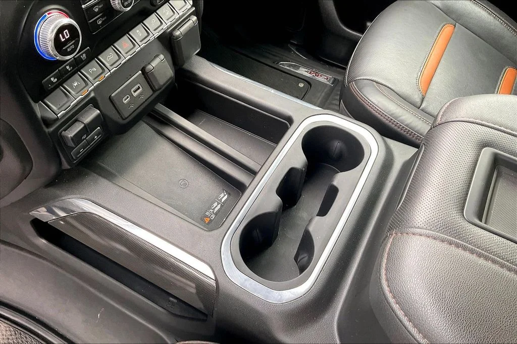 Used 2022 Onyx Black GMC AT4 image 22