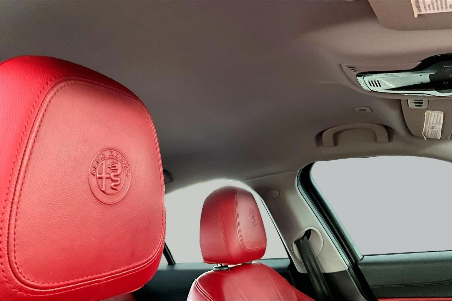 Used 2019 Alfa White Alfa Romeo  image 14