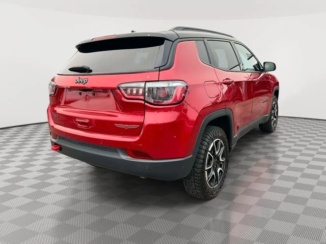 Used 2025 Red Jeep Trailhawk image 5
