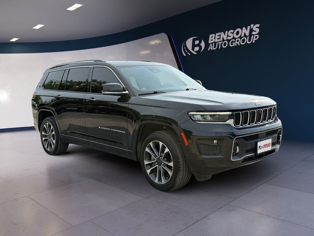 Used 2022 Black Jeep Overland image 7