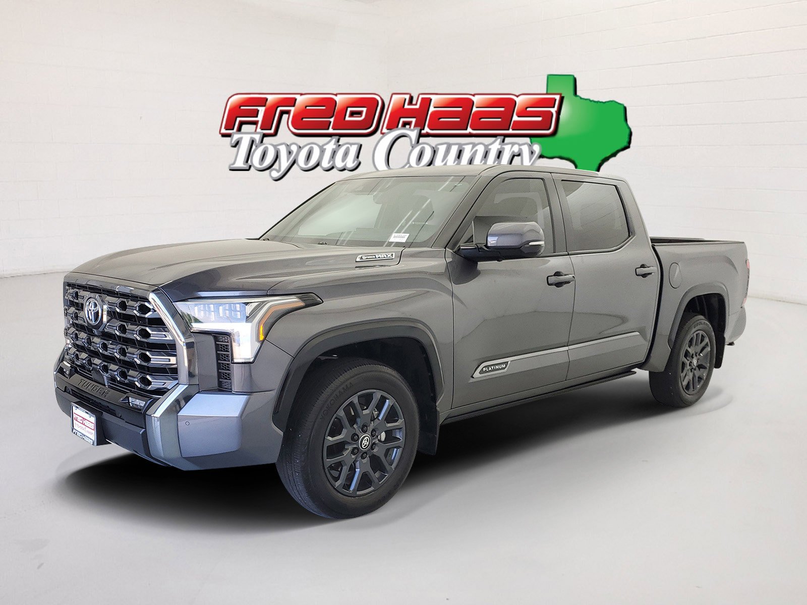 Used 2025 Magnetic Gray Metallic Toyota Platinum image 1