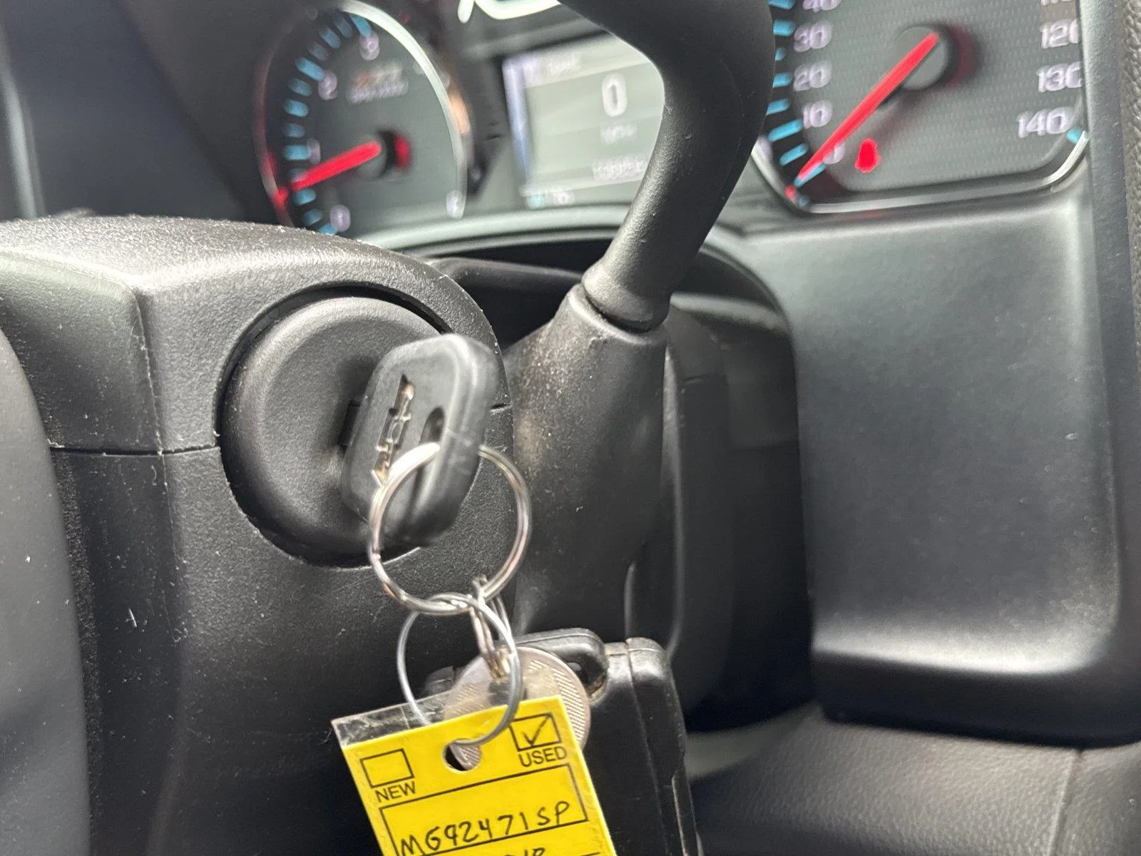 Used 2018 SUMMIT WHITE Chevrolet LT image 24