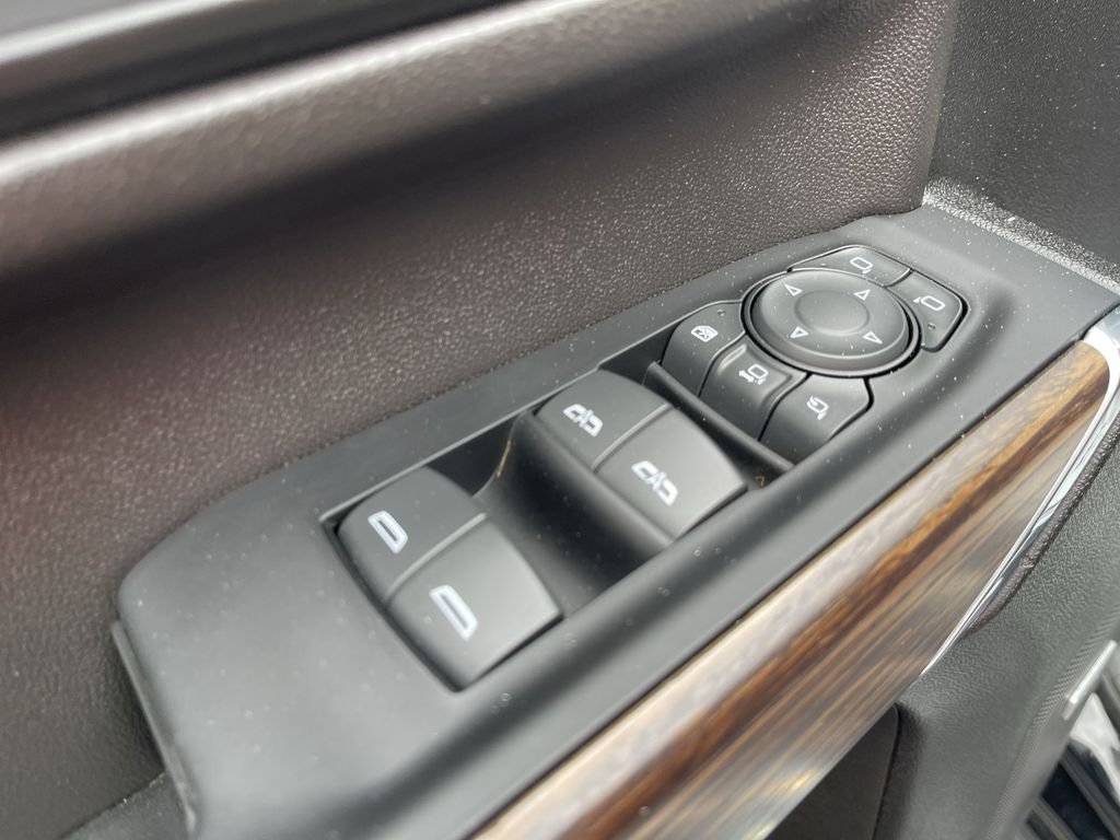 Used 2023 Black Chevrolet High Country image 13